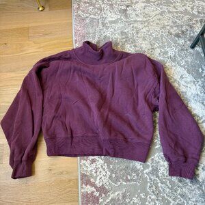 Abercrombie YPB Cropped Turtleneck Sweatshirt